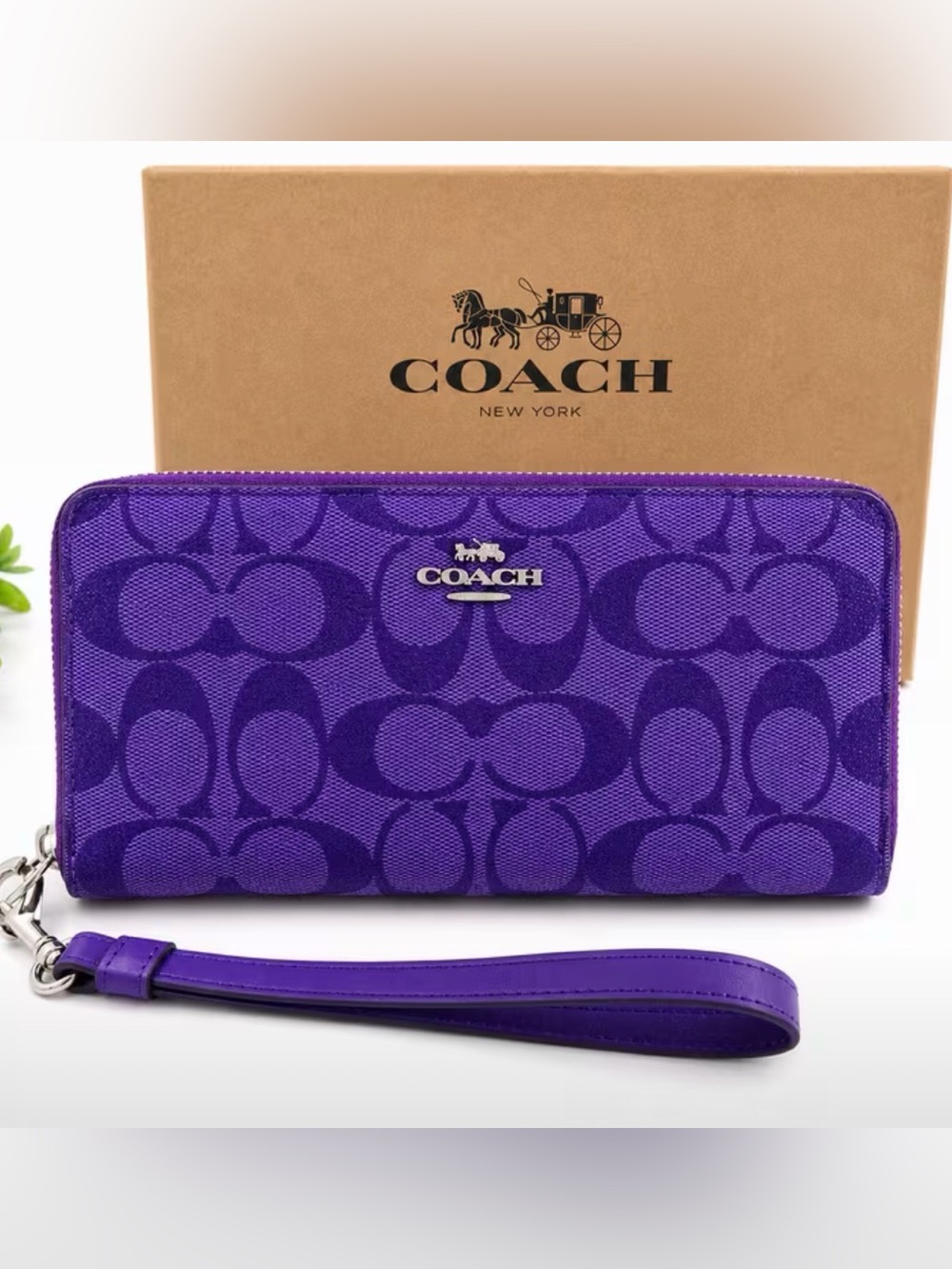 ✨ COACH Long Zip Around Wallet in Signature Canvas ✨